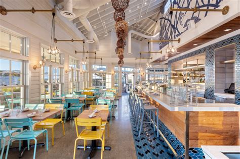 restaurants larkspur landing ca.
